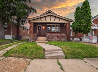 5954 Drury Ln, Saint Louis, MO