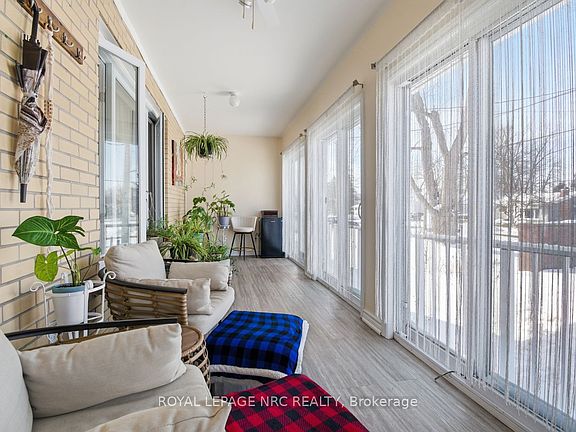 3rd image of 6384 Montrose Rd