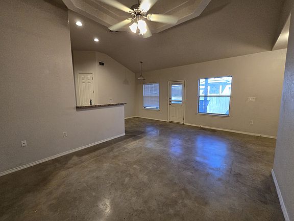 5th image of 243 Rosalie Dr #B