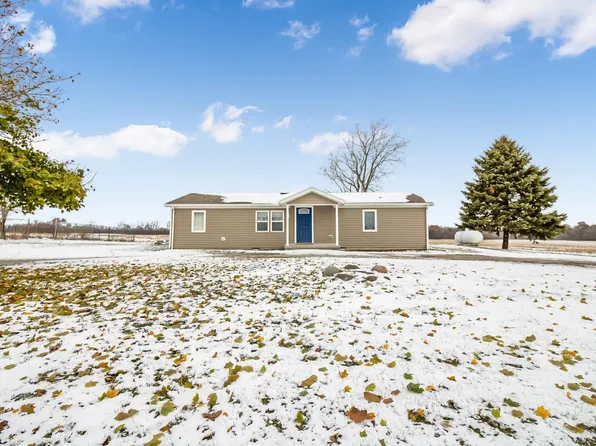 8852 E 1100 S, Lynn, IN 47355
