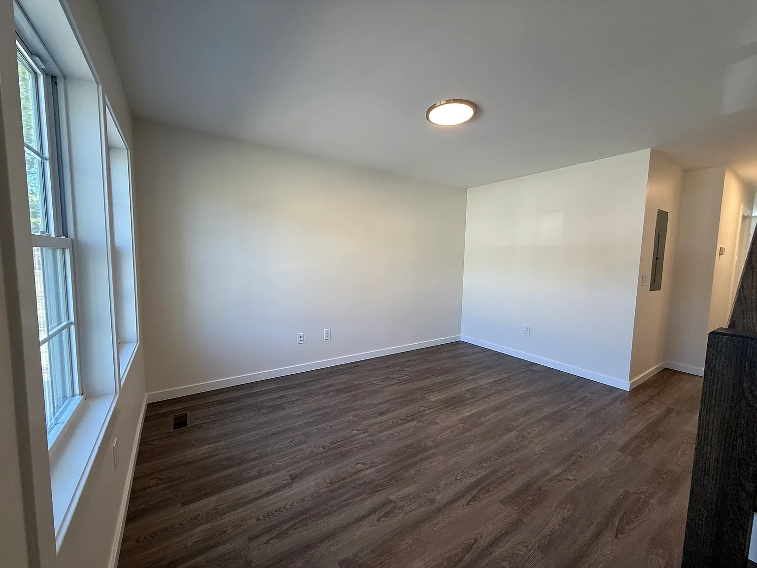 4 bed, 1150 sqft, $3,000 — Photo 3