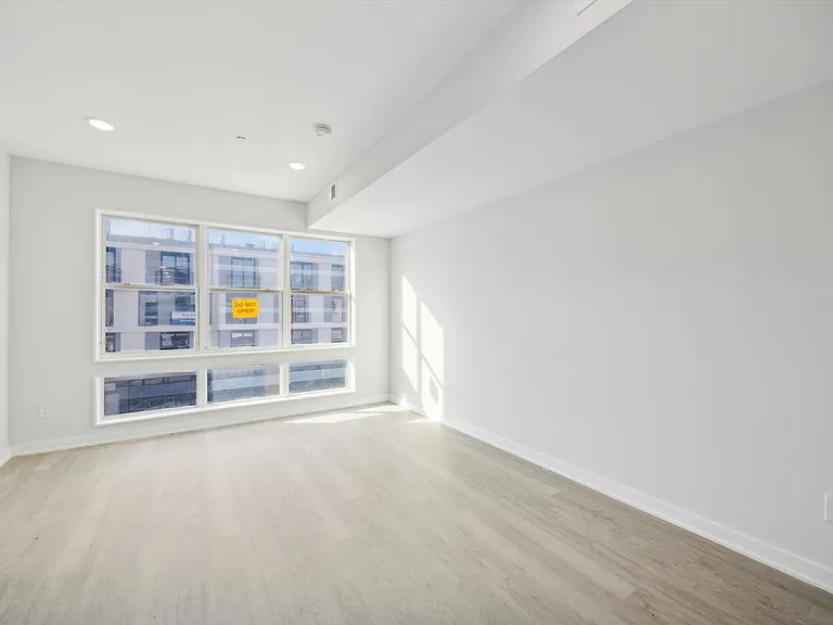 3729 Lancaster Ave #300 — Photo 11