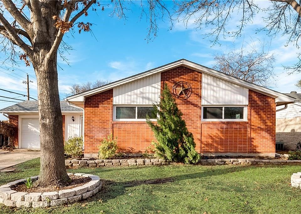Welcome to 13305 Glenside Dr. in Farmers Branch!