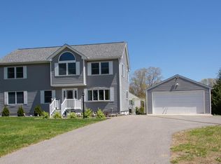 17 Brooks Rd, Salisbury, MA 01952