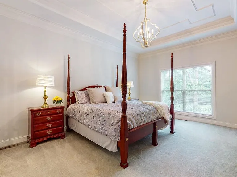 7703 Wolfpen Ridge Dr — Photo 14