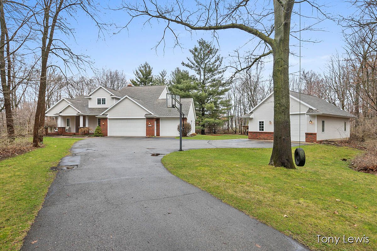 2769 52nd St SW, Wyoming, MI 49519 Zillow