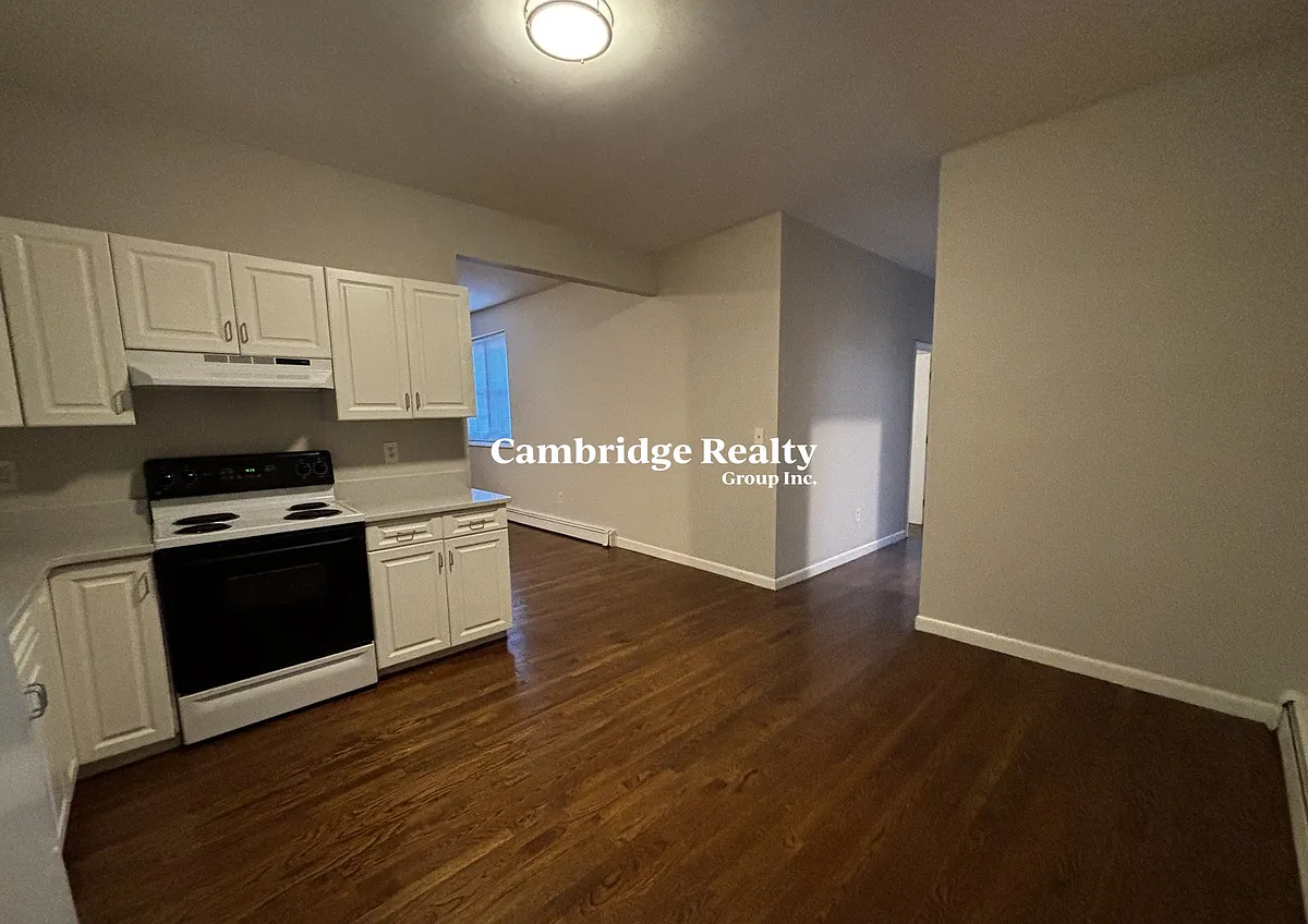 Building Photo - 15 Stearns Rd #4T