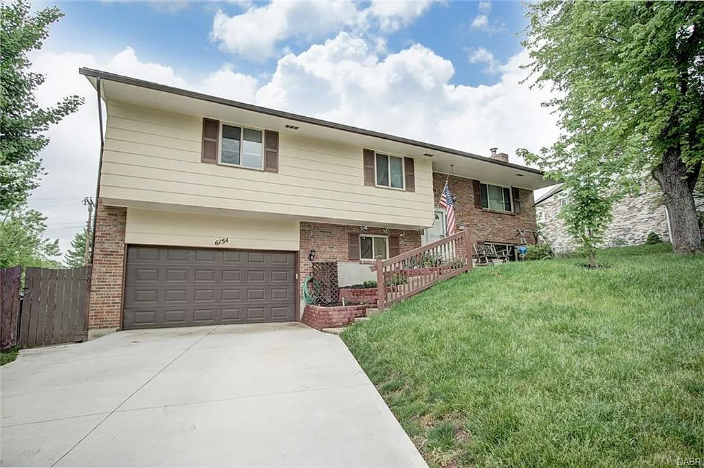 6154 Teagarden Cir photo 1