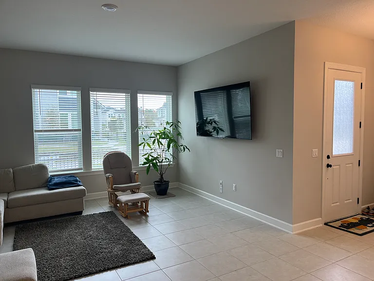 11029 Electron Way — Photo 5