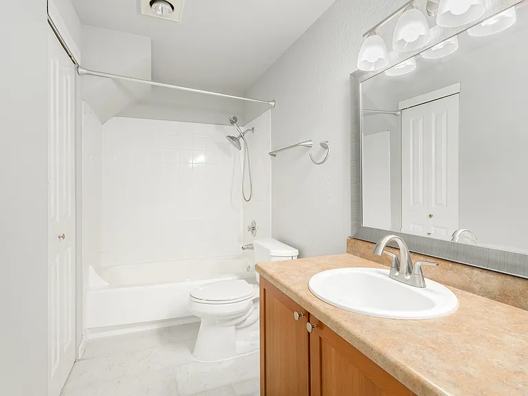 10834 NE 148th Ln #C2 — Photo 7