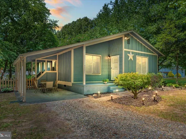 803 Lake Caroline Dr, Ruther Glen, VA 22546