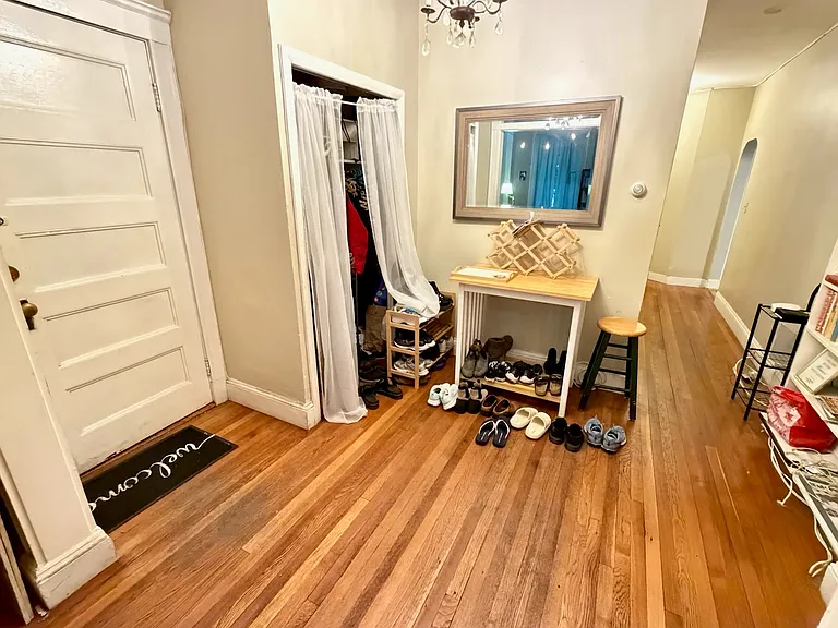 17 Warwick Rd #1 — Photo 4
