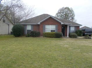 211 Cotton Lakes Blvd, Wetumpka, AL 36092
