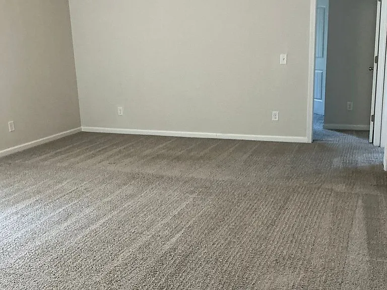 1256 Towne Square Ct — Photo 21
