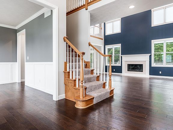 5th image of 10116 Pine Valley Cir