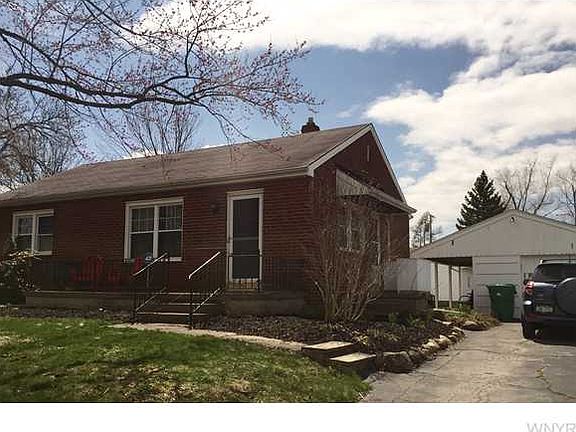 2nd image of 2655 Greenfield Ave