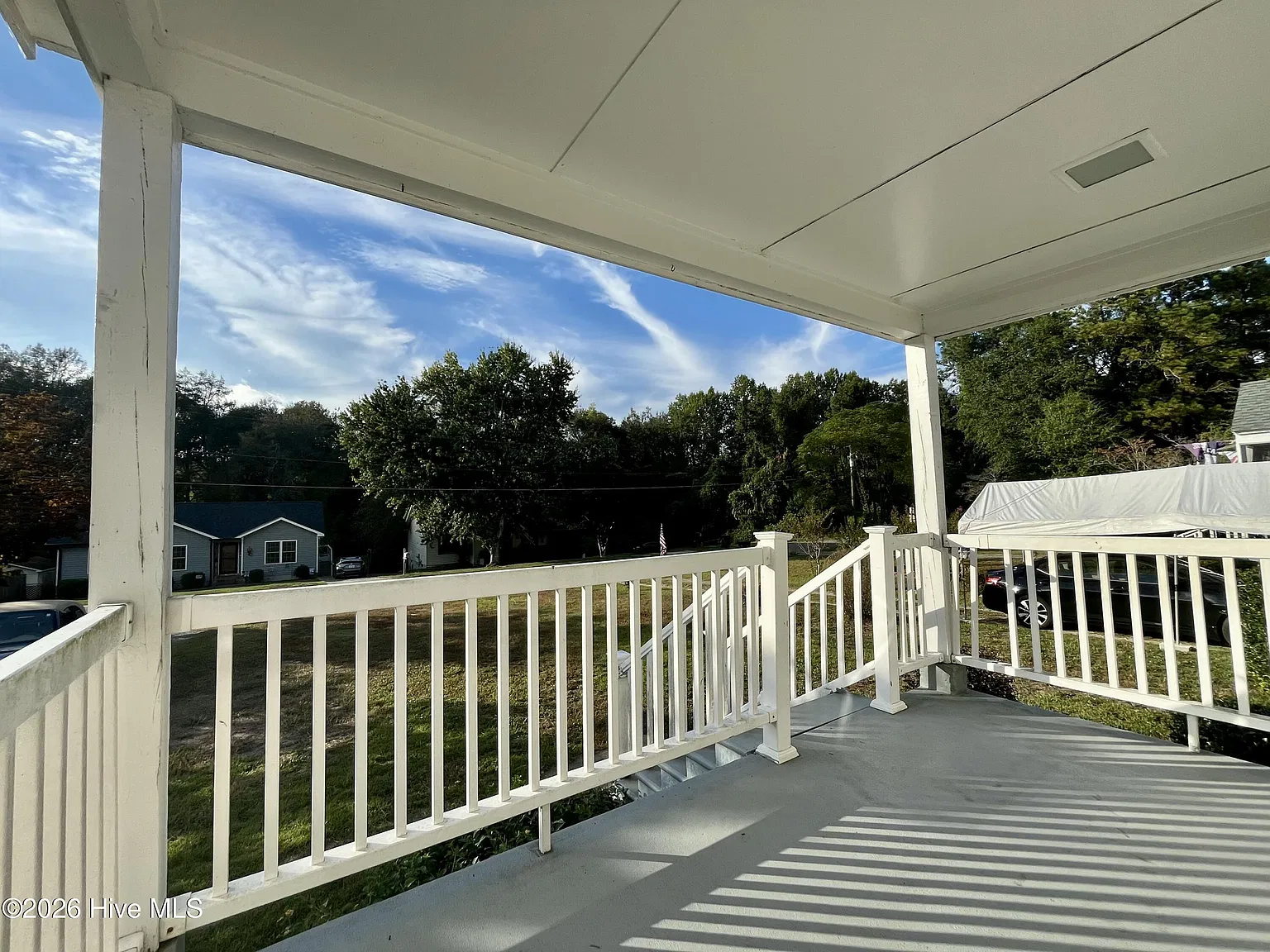 2 bed, 1.0 bath, $1,350 — Photo 2