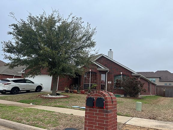 2nd image of 5867 Candlelight Ln