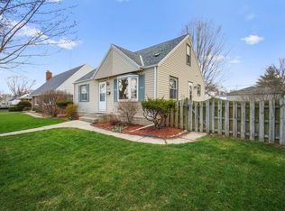 1336 S 104th St, West Allis, WI 53214