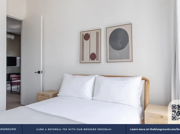 131 Greenpoint Avenue image 14 of 25