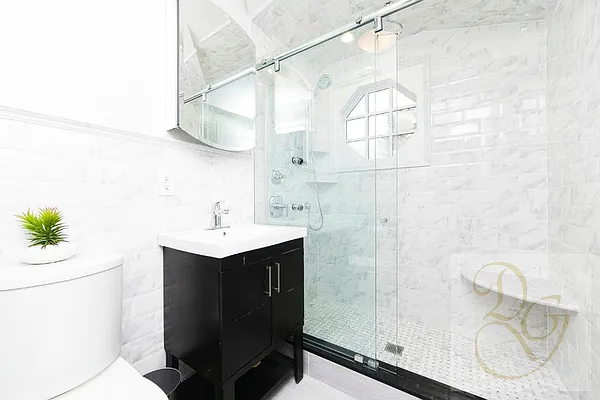 Sold by Dorsa Group | media 25