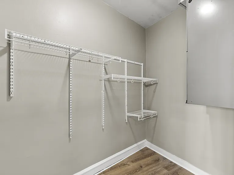 4523 Gravois Ave — Photo 18