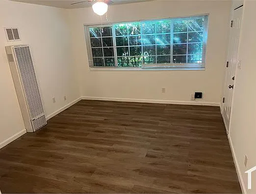 2 bed, 850 sqft, $2,600 — Photo 3