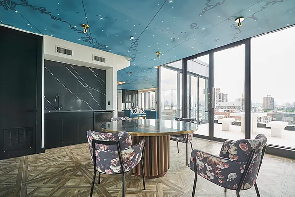 Rented by Lodger Corp | media 52