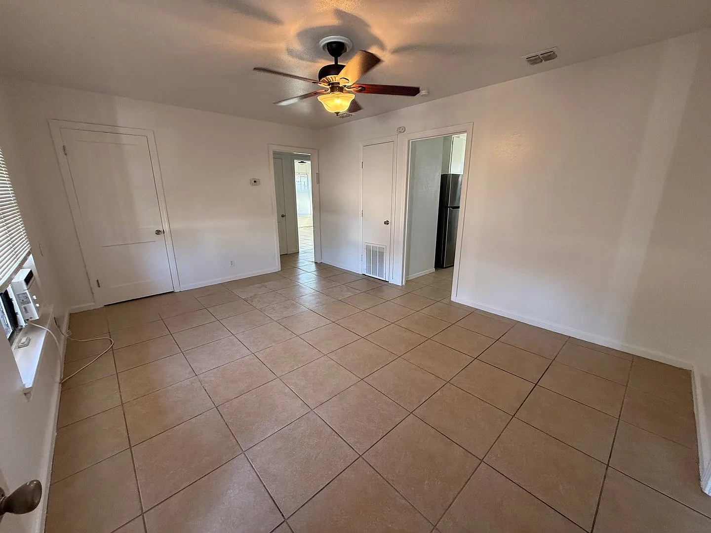 Charming 3BR Home w/ Hardwood Floors & Private Yard Great SA Location — Photo 2