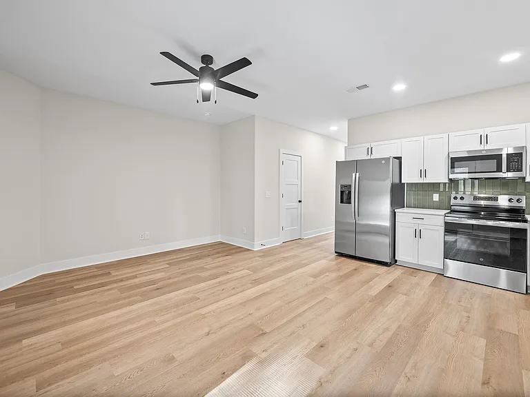 217 Cave St #5-7 — Photo 7