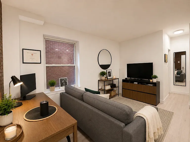 206 E 81st St #3B — Photo 2
