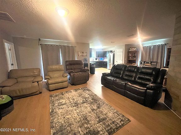3rd image of 552 Islamorada Dr N