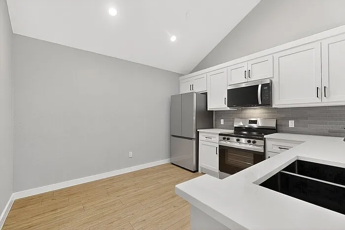 4779 Wineberry Dr — Photo 10