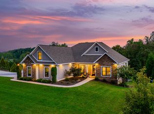 338 Golf Ridge Dr, Kingsport, TN 37664