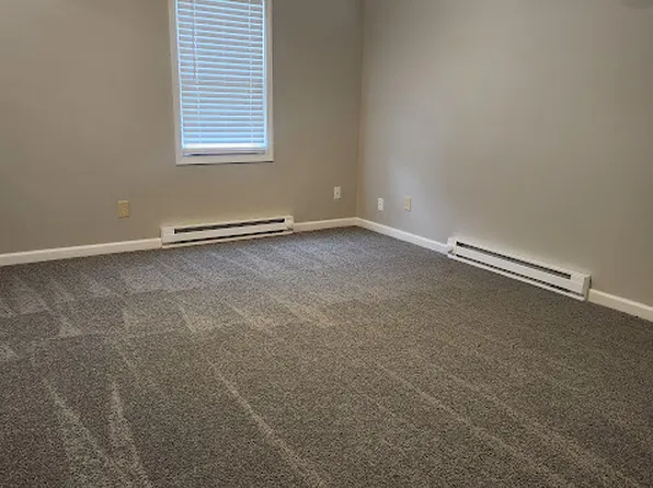 702 N Harrisburg Ave, Gas City, IN 46933