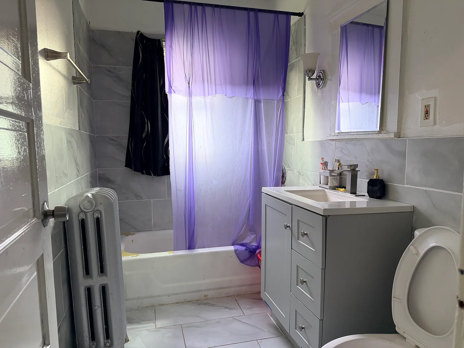 2 bed, $1,100 — Photo 4