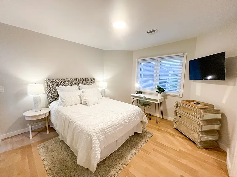75 Thorndike St #2 — Photo 20