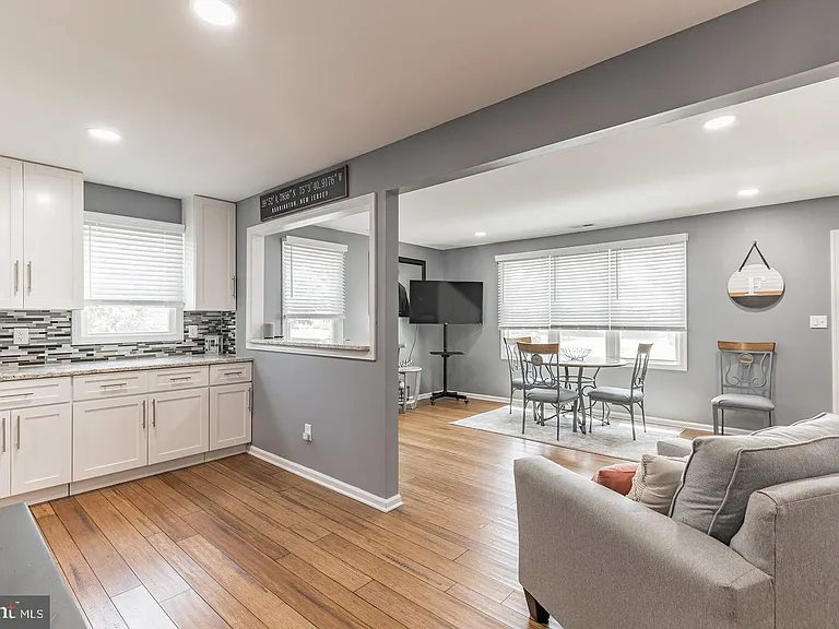 215 W Gloucester Pike — Photo 9