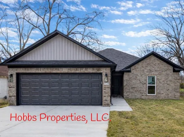 209 N Griffin St, Morrilton, AR 72110