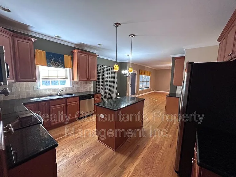4540 Pebble Lake Dr — Photo 64
