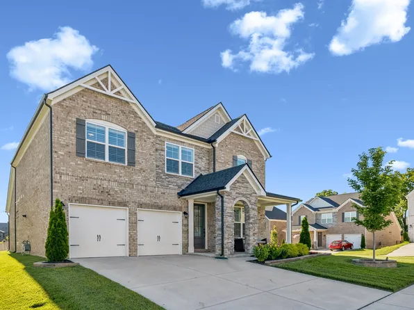 215 Heartland Dr, Mount Juliet, TN 37122