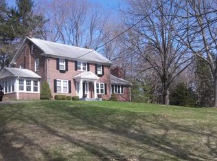 800 Evergreen Ave, Hamden, CT 06518