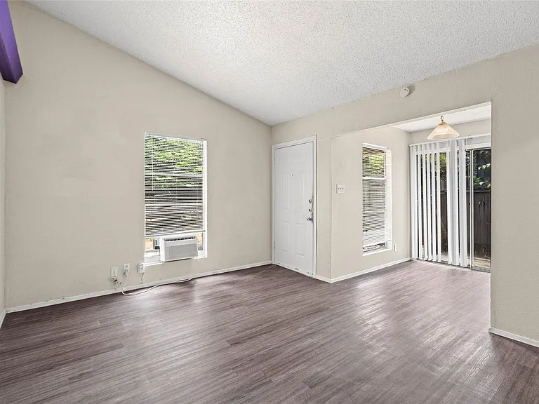 2809 Parker Ln #D — Photo 9