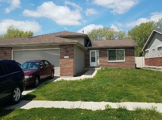 22424 Plum Creek Dr, Sauk Village, IL 60411
