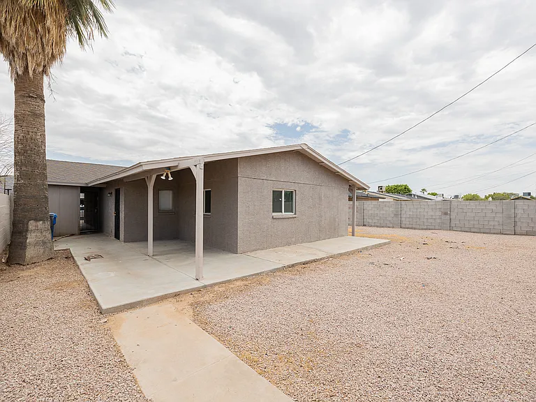 2062 E Nancy Ln — Photo 28