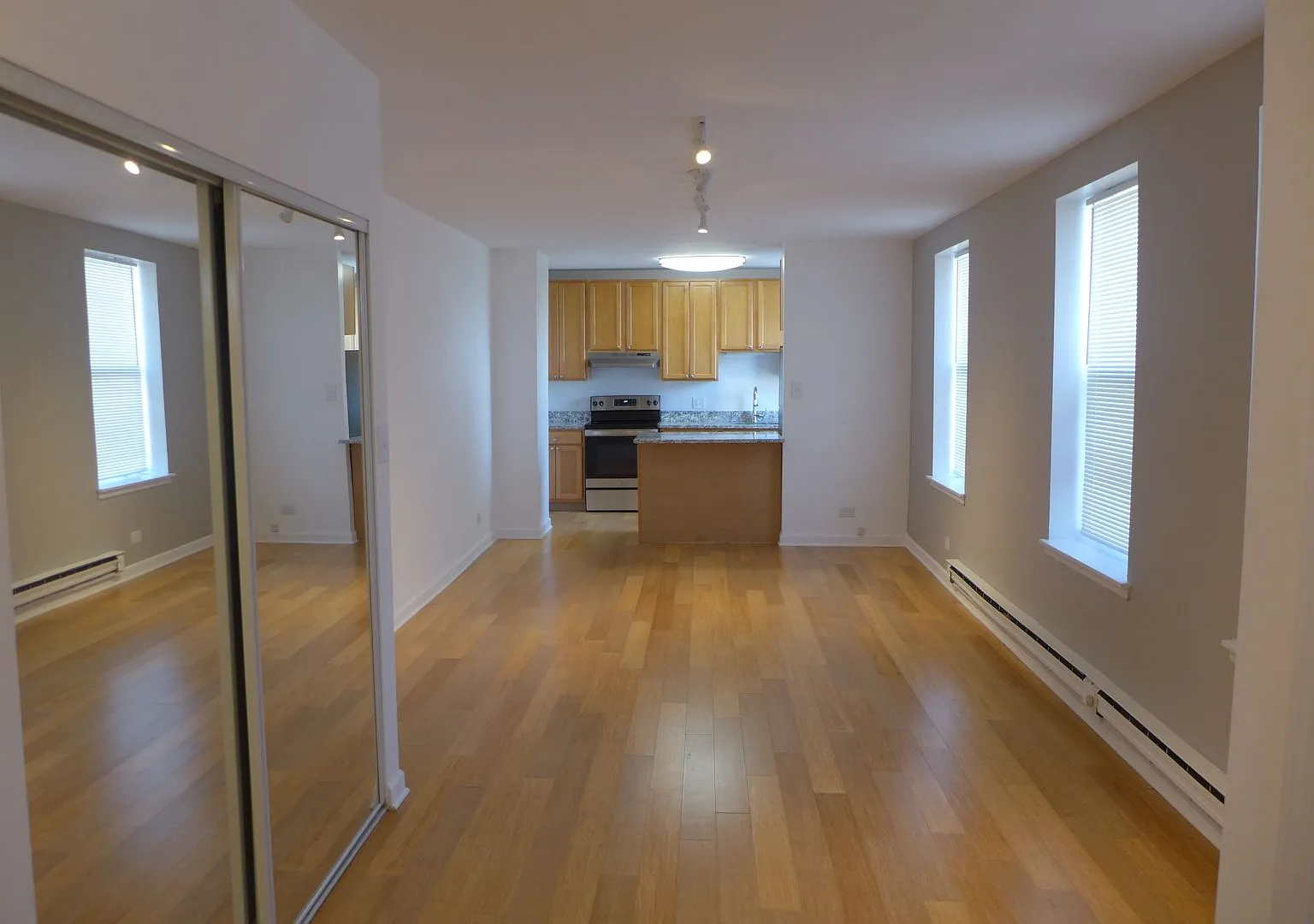 808-12 W Junior Terrace — Photo 4