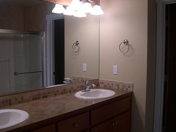 5th image of 23620 SE 48th St Unit 2D