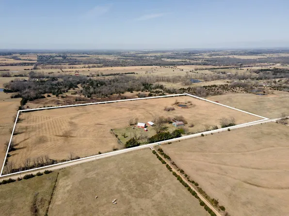 2865 County Road 4350, Coffeyville, KS 67337