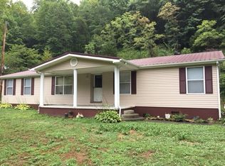 19577 Grapevine Rd, Phyllis, KY 41554