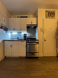 Rented by R New York